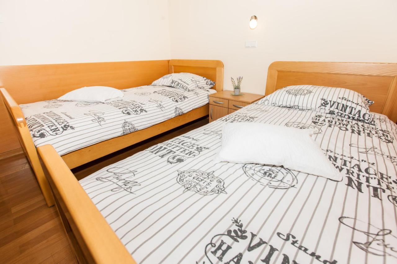 B&B Pansion Vago Малинська Екстер'єр фото