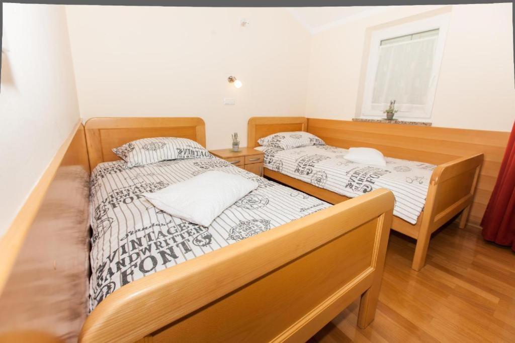 B&B Pansion Vago Малинська Екстер'єр фото