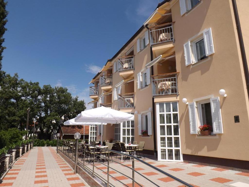 B&B Pansion Vago Малинська Екстер'єр фото