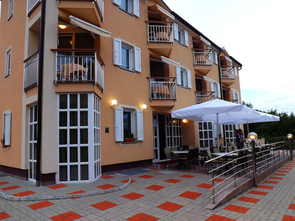 B&B Pansion Vago Малинська Екстер'єр фото